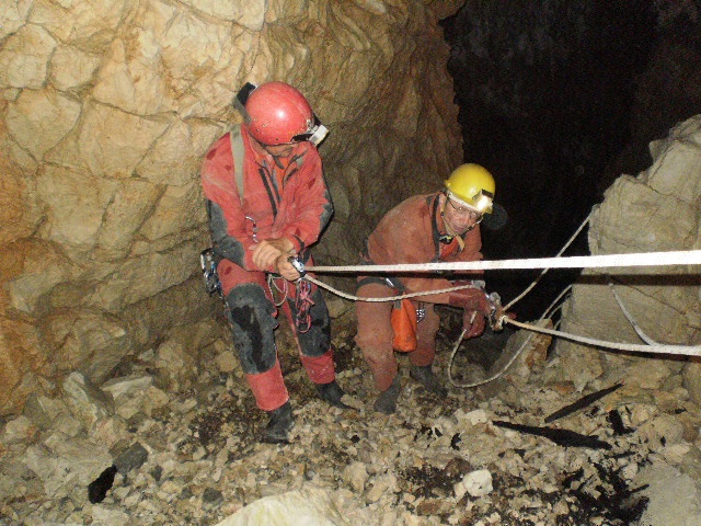 Veszélytelenítés a Freddy Krüger-akna fölött
