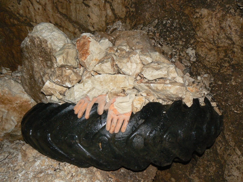 Környezeti károk a barlangban 4