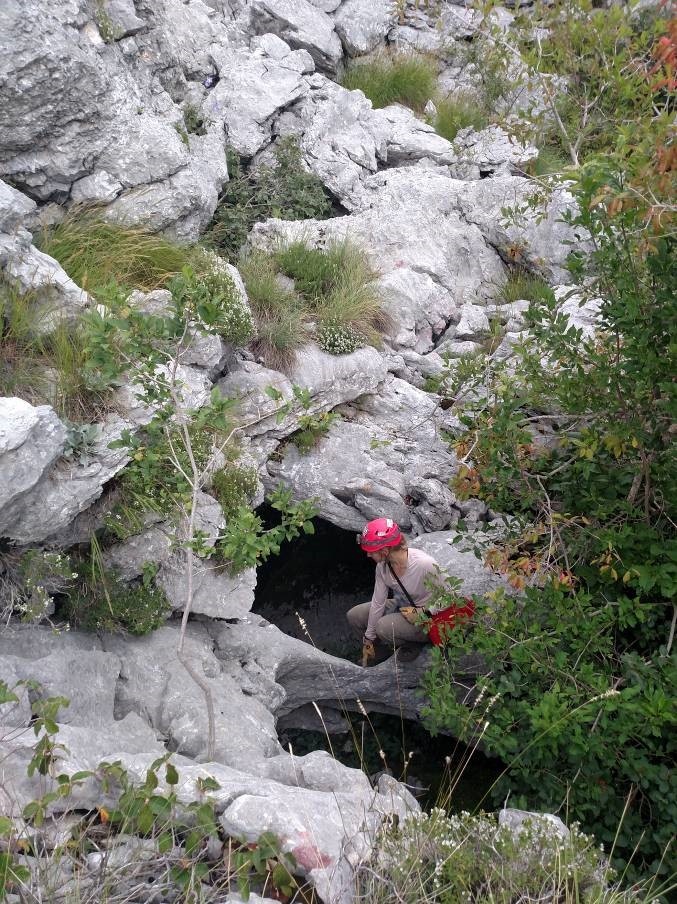 Sziklahidas (Natural Bridge cave)