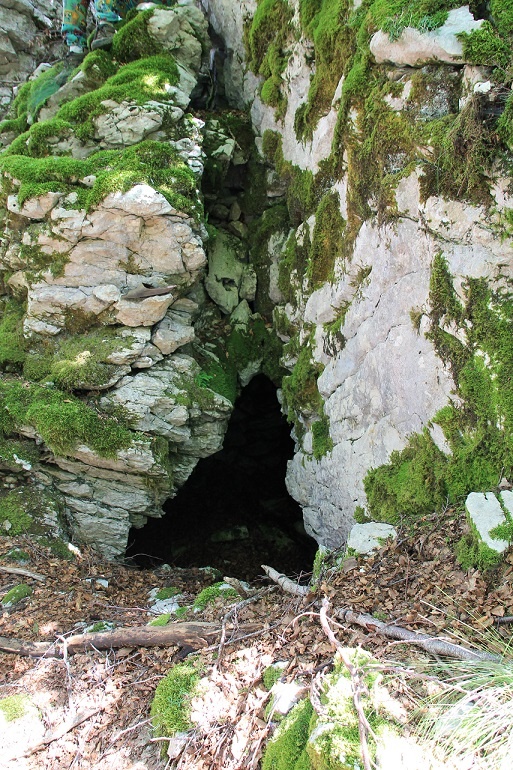 Papucsos-barlang