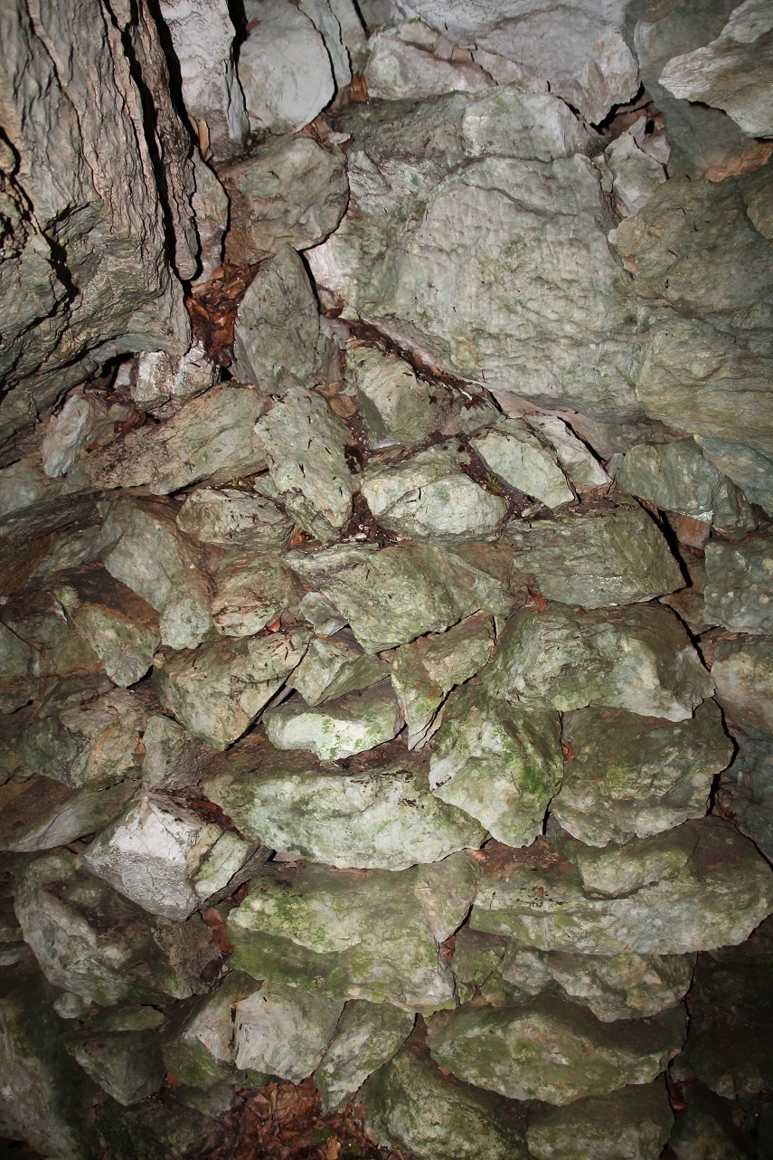 Rakott kőfal